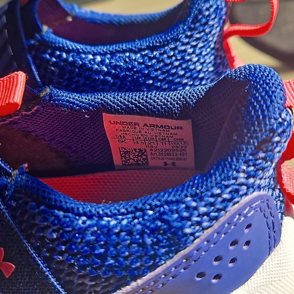 Worn 5 times - New Under Armour Surge Toddler Slip On Running Shoe - Picture 2 of 7